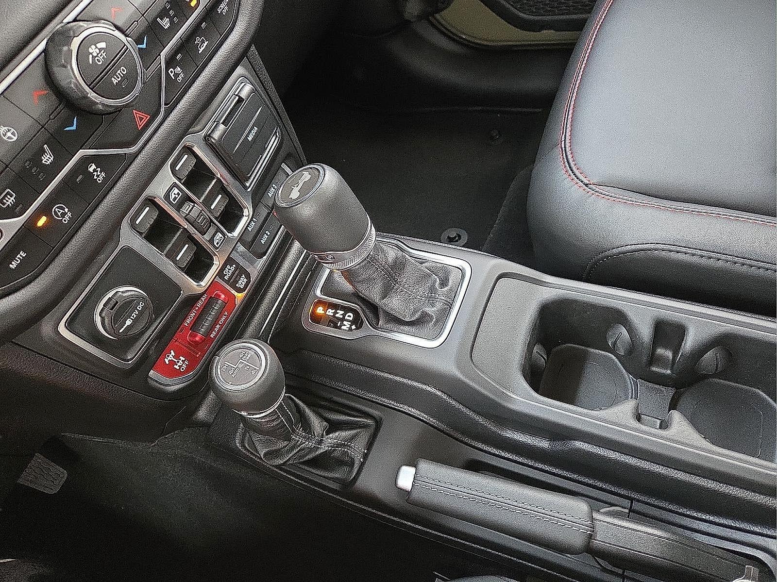 2025 Jeep Wrangler 4-Door Recon 4x4