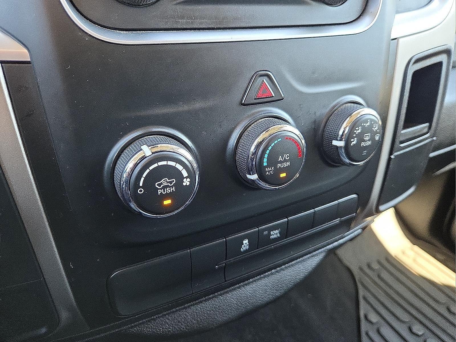 2020 RAM 1500 Classic SLT Crew Cab 4x2 6'4" Box