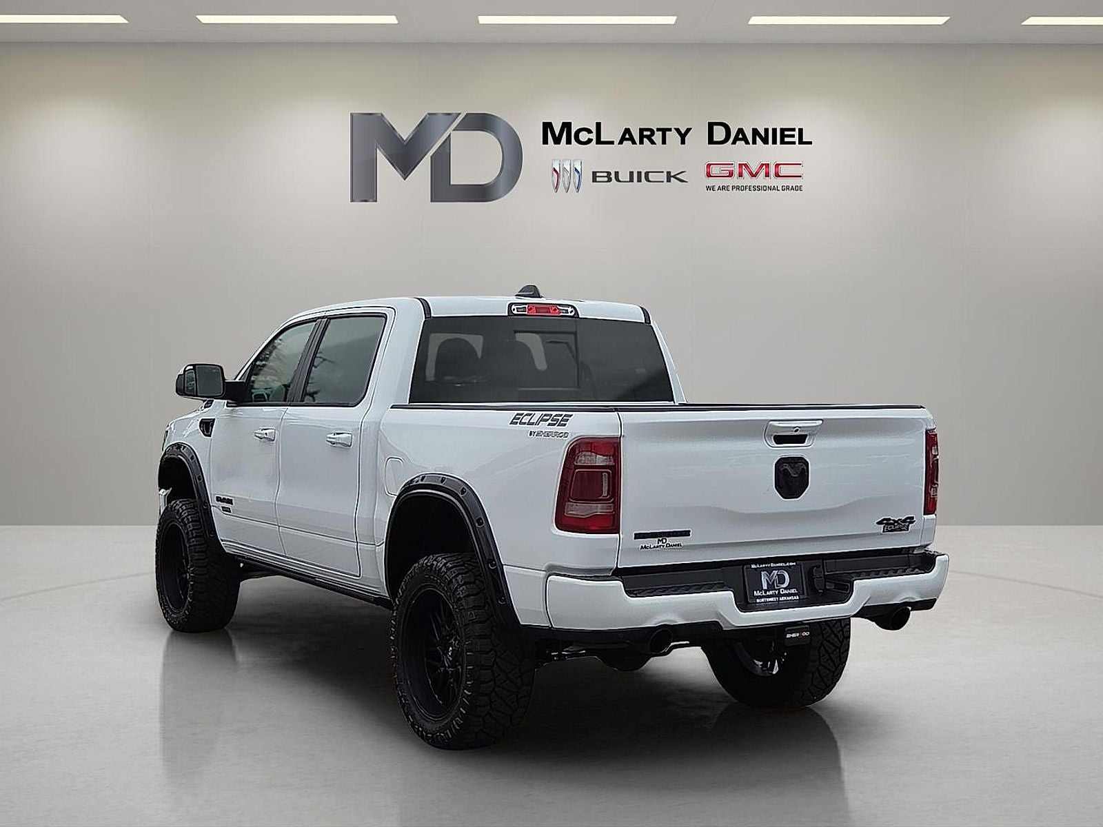 2023 RAM 1500 Big Horn Crew Cab 4x4 5'7" Box