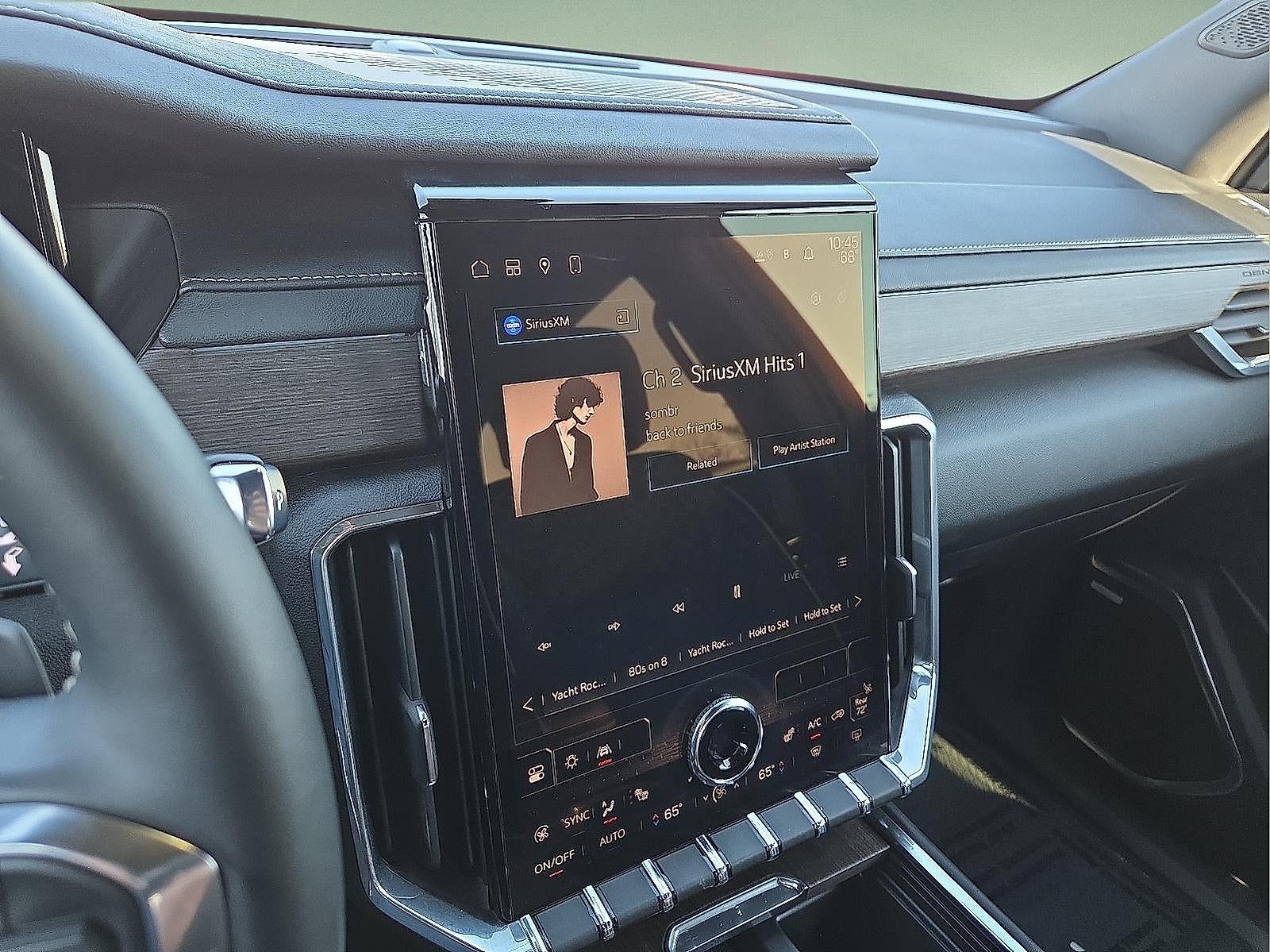 2025 GMC Acadia Denali