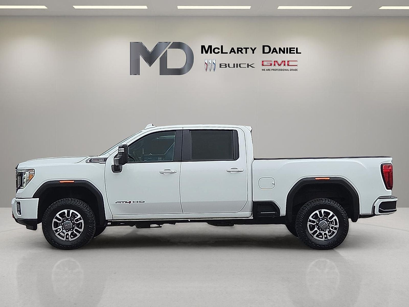 2023 GMC Sierra 2500 HD AT4