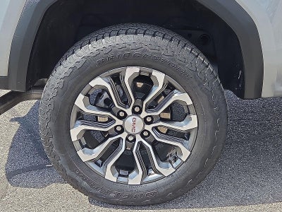 2024 GMC Canyon Denali