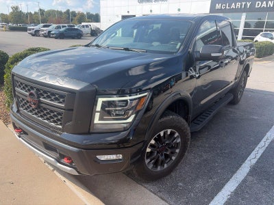 2023 Nissan TITAN Crew Cab PRO-4X 4x4