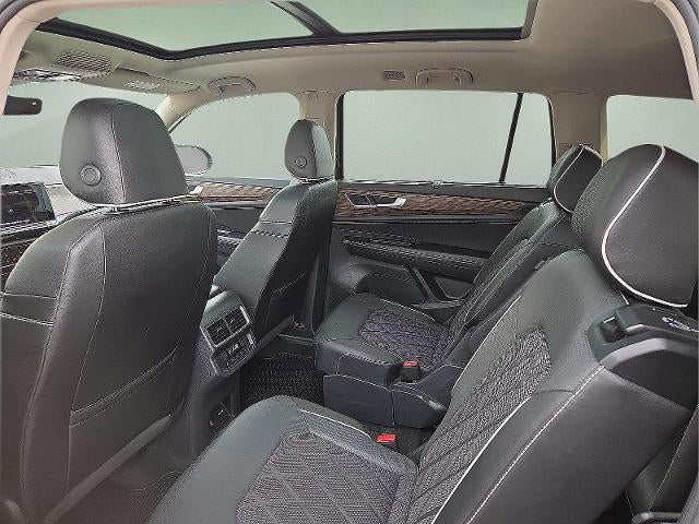 2025 Volkswagen Atlas 2.0T SEL Premium R-Line