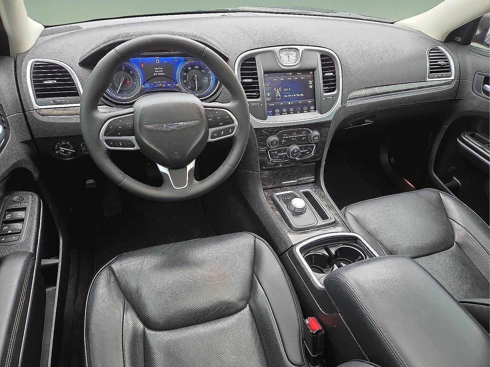 2023 Chrysler 300 Touring L