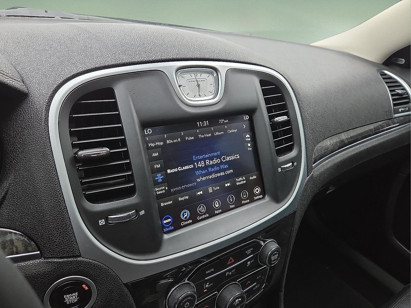 2023 Chrysler 300 Touring L