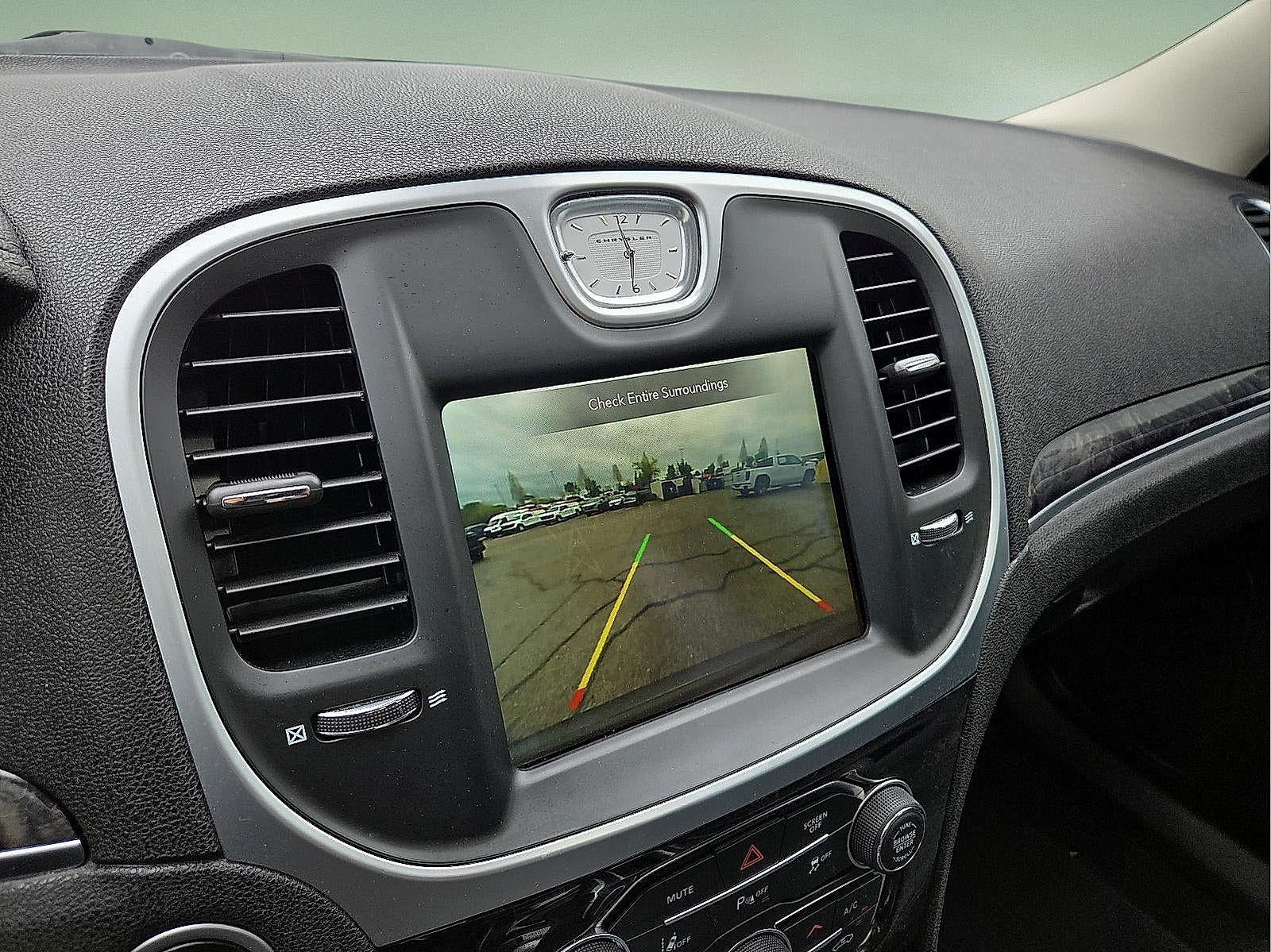 2023 Chrysler 300 Touring L