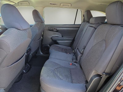 2022 Toyota Highlander LE