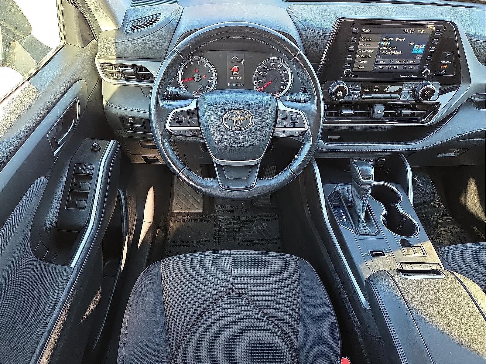 2022 Toyota Highlander LE
