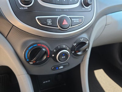 2013 Hyundai Accent GLS
