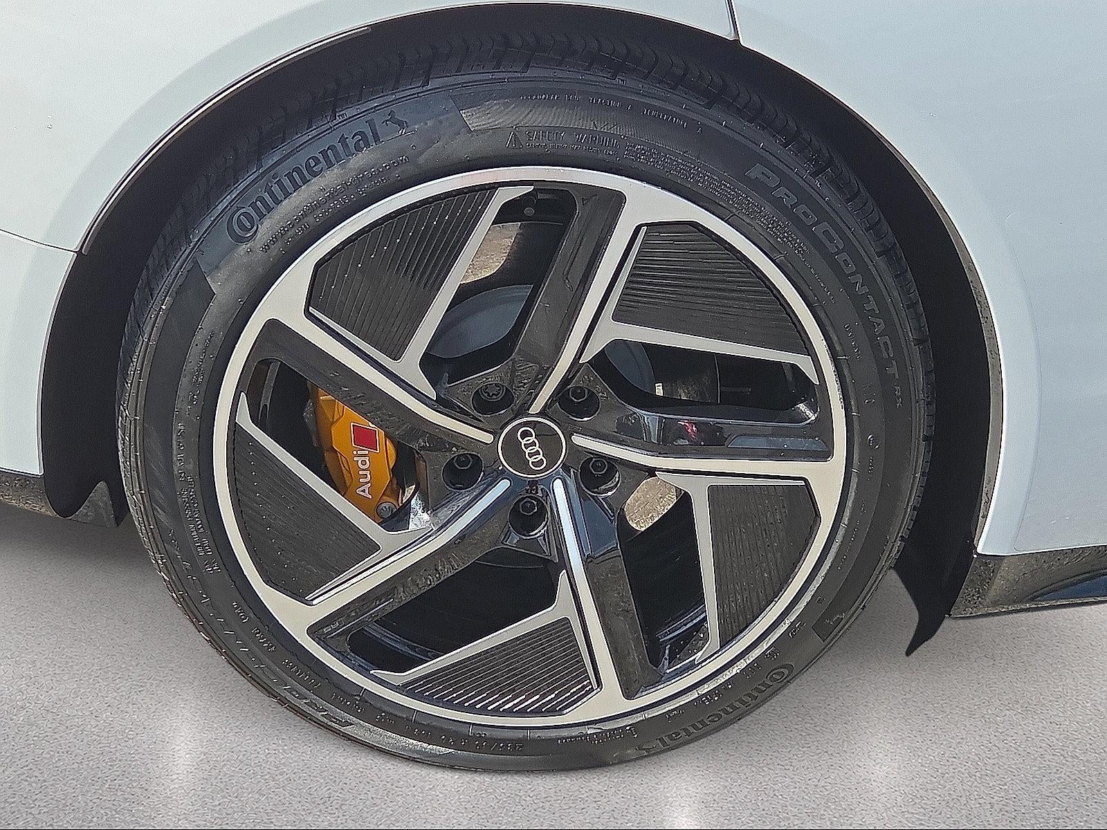 2023 Audi RS e-tron GT Base