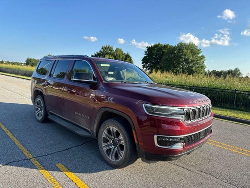 2023 Jeep Wagoneer Base