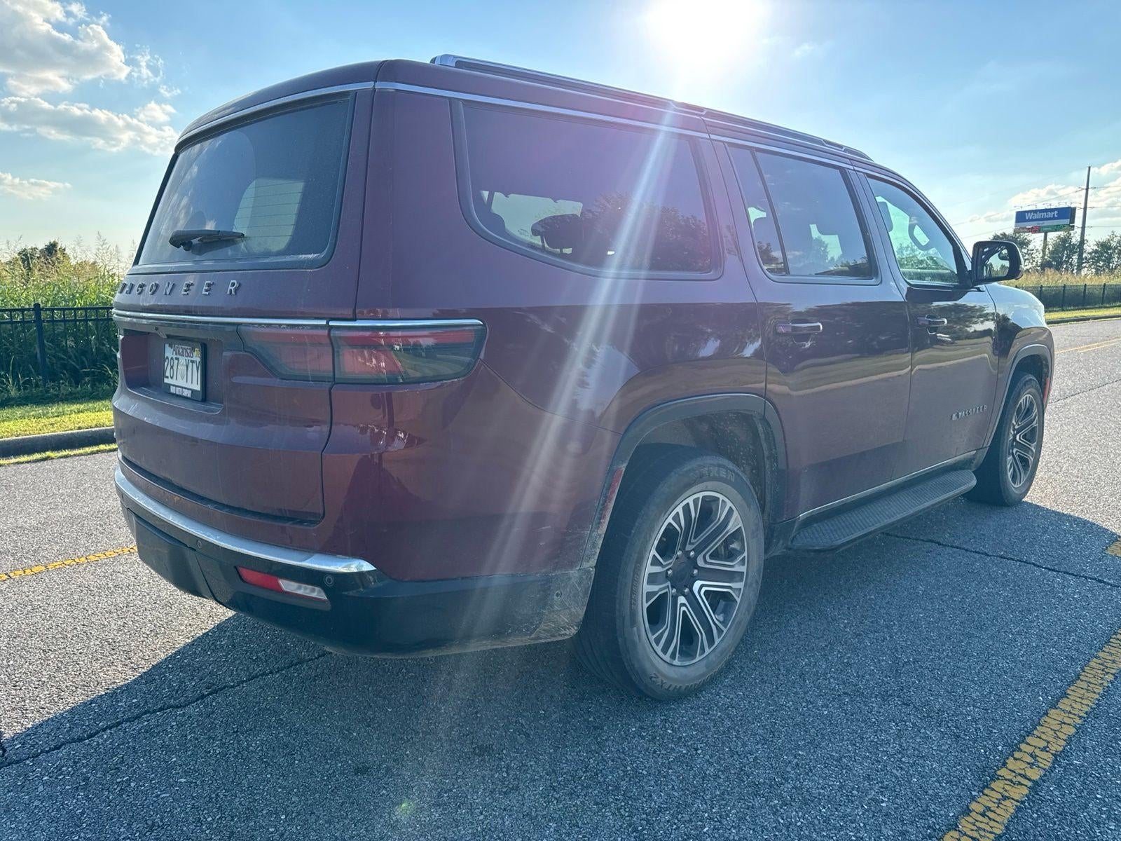 2023 Jeep Wagoneer Base