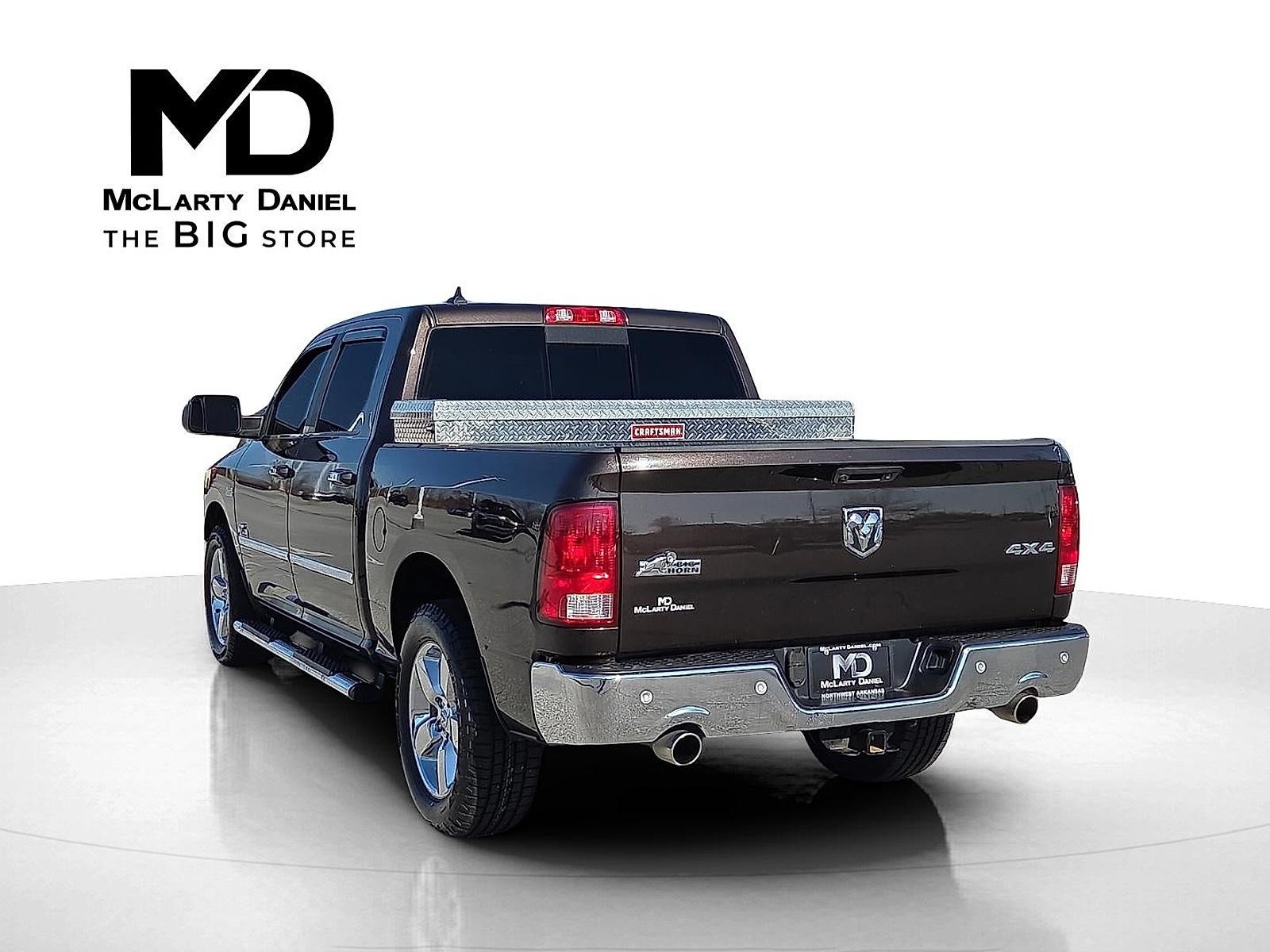 2017 RAM 1500 Big Horn Crew Cab 4x4 5'7" Box