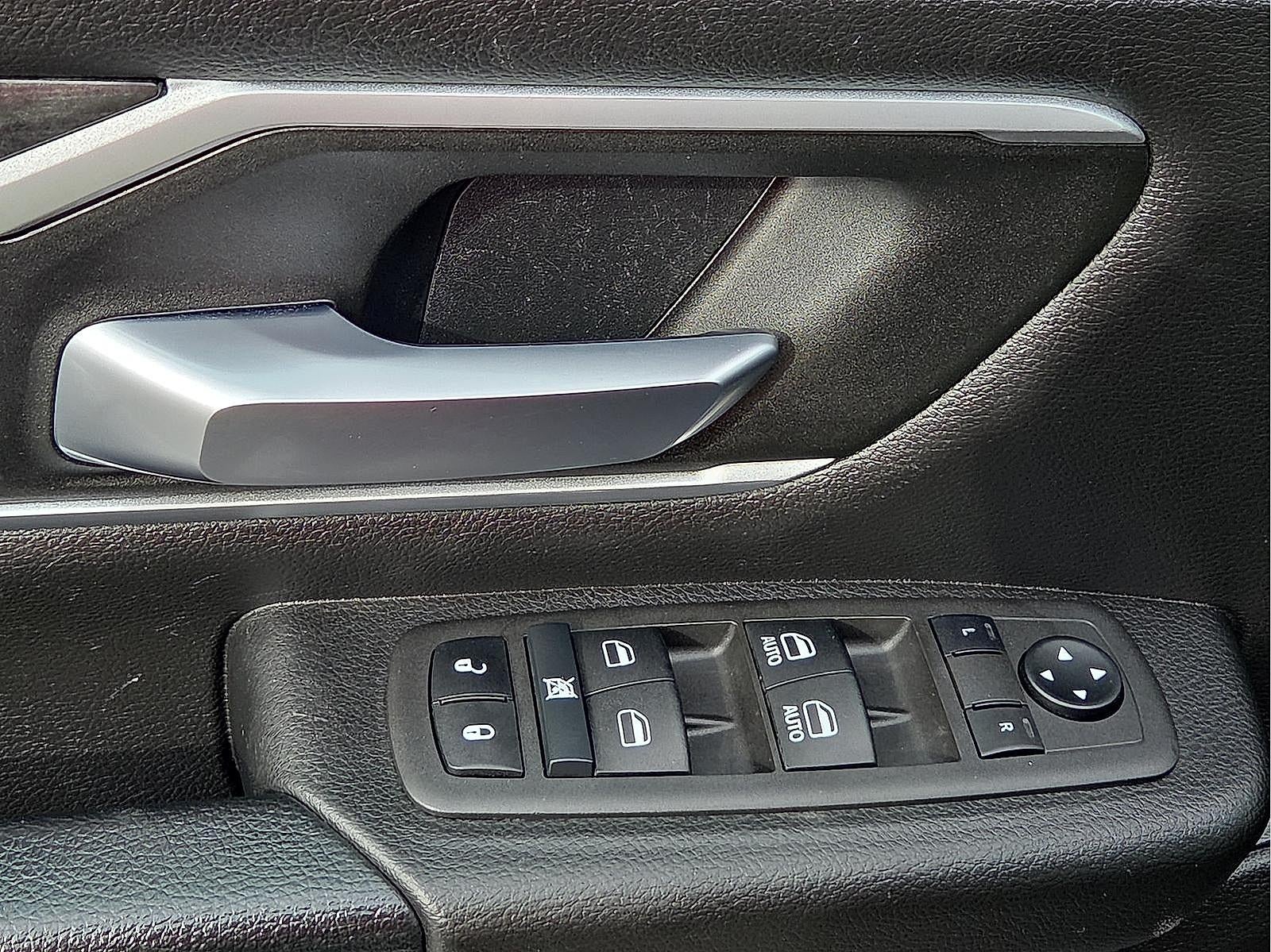 2022 RAM 1500 Big Horn Crew Cab 4x4 5'7" Box