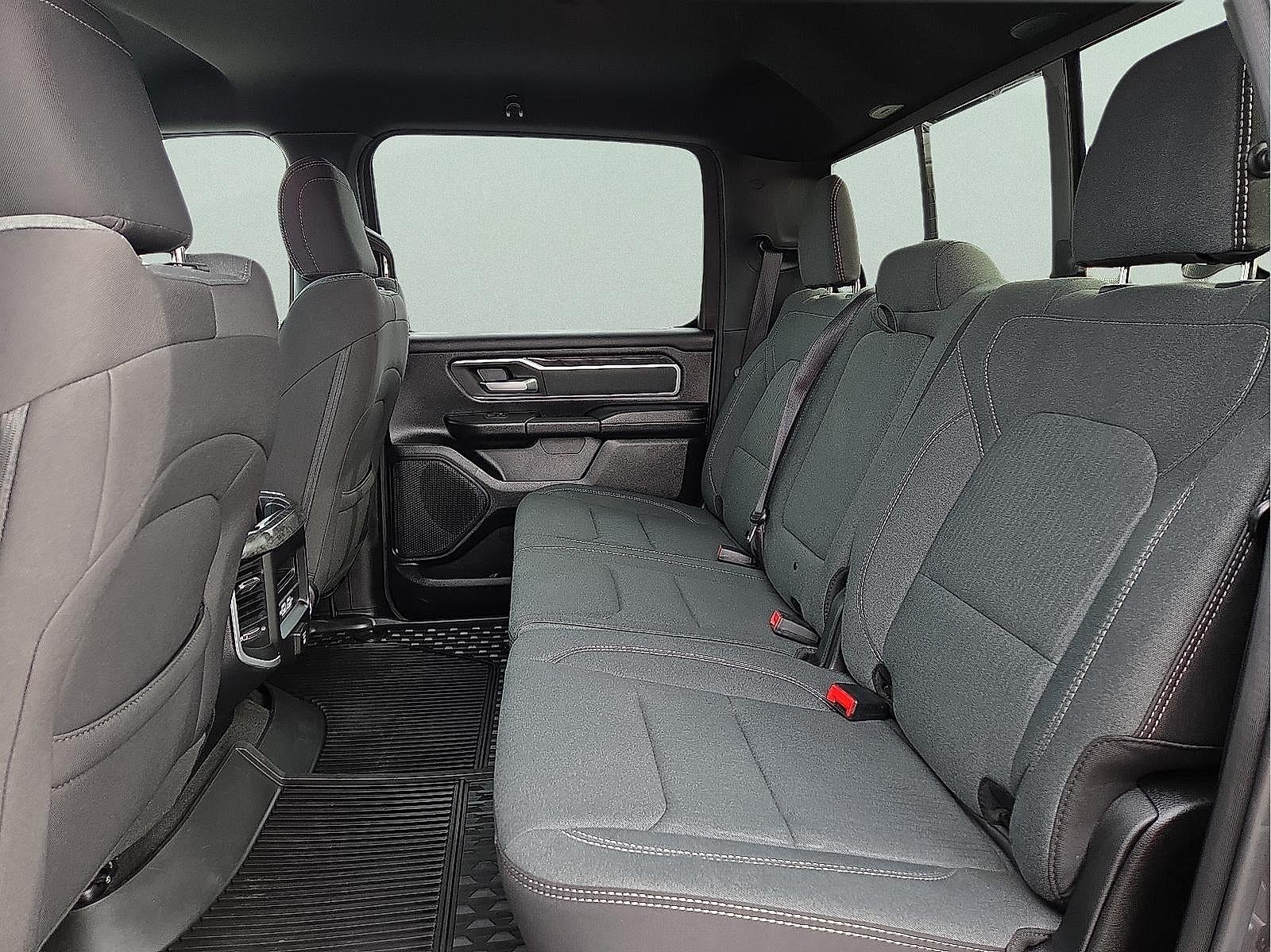 2022 RAM 1500 Big Horn Crew Cab 4x4 5'7" Box