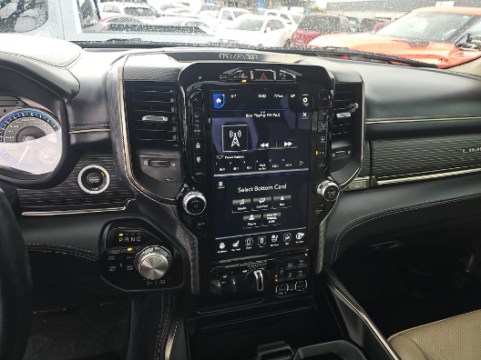 2021 RAM 1500 Limited Crew Cab 4x4 5'7" Box