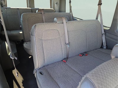 2023 Chevrolet Express Passenger 3500 1LT