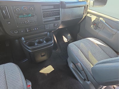 2023 Chevrolet Express Passenger 3500 1LT