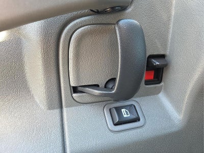 2023 Chevrolet Express Passenger 3500 1LT