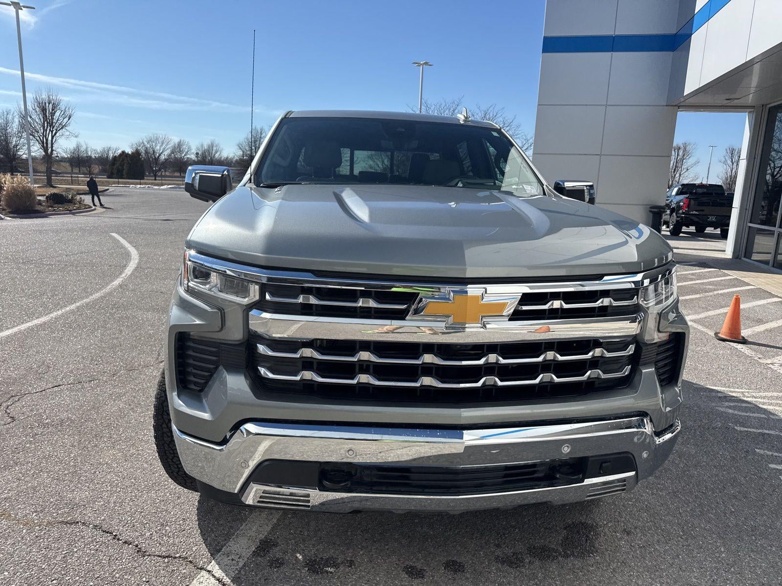 2025 Chevrolet Silverado 1500 LTZ