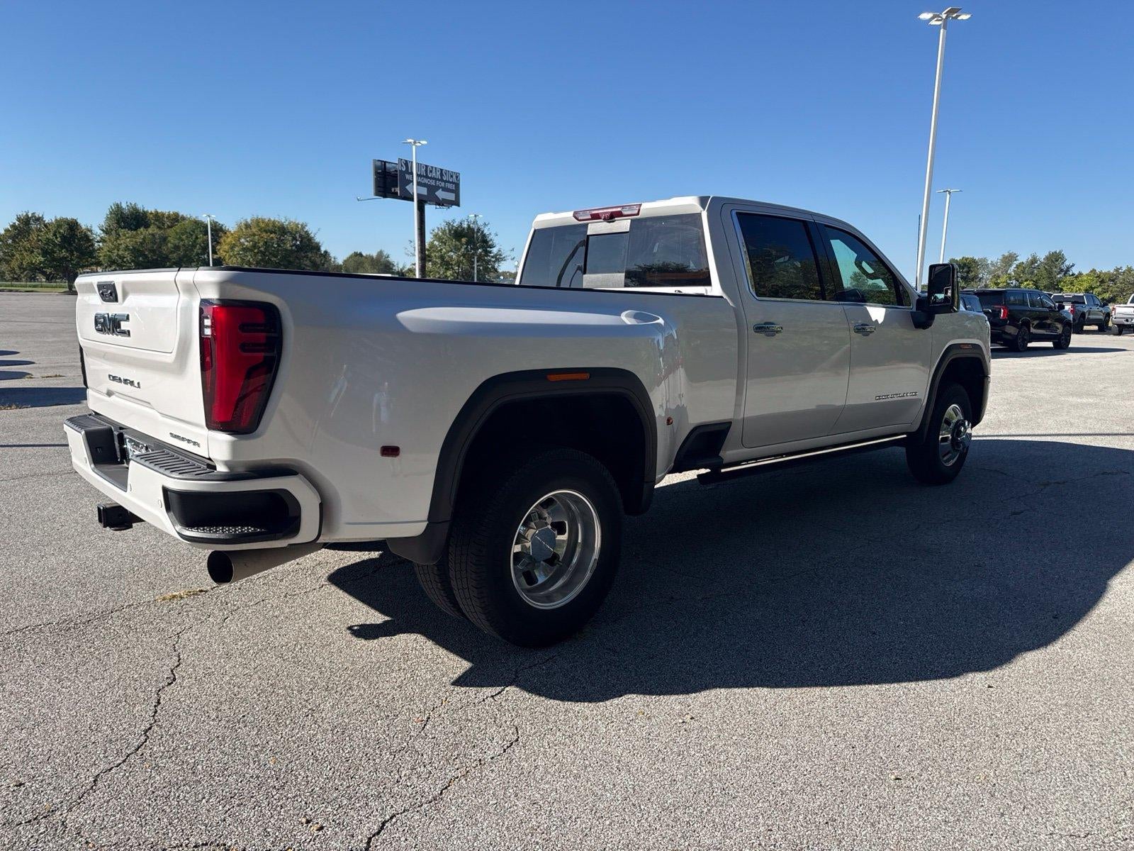 2024 GMC Sierra 3500 HD Denali Ultimate DRW