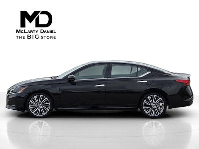 2023 Nissan Altima SL FWD