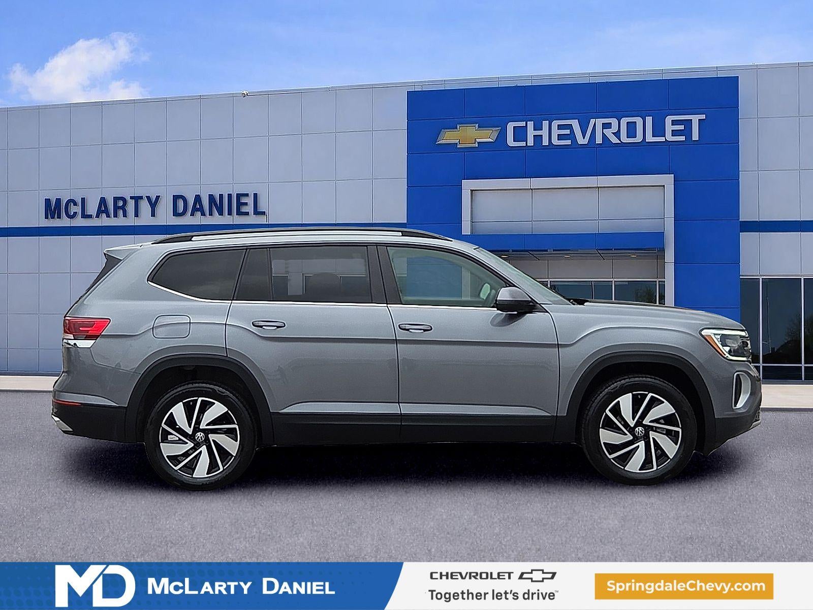 2025 Volkswagen Atlas 2.0T SE w/Technology