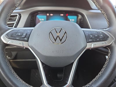 2024 Volkswagen Atlas Cross Sport 2.0T SE w/Technology