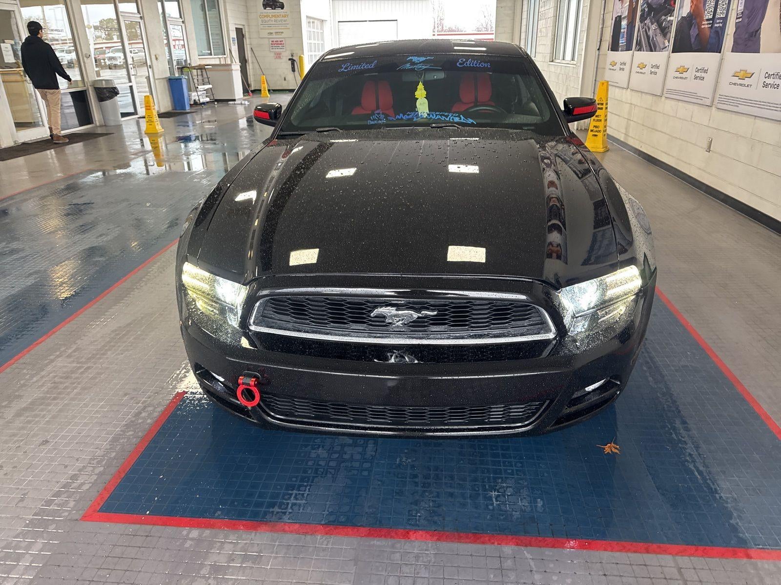 2014 Ford Mustang V6