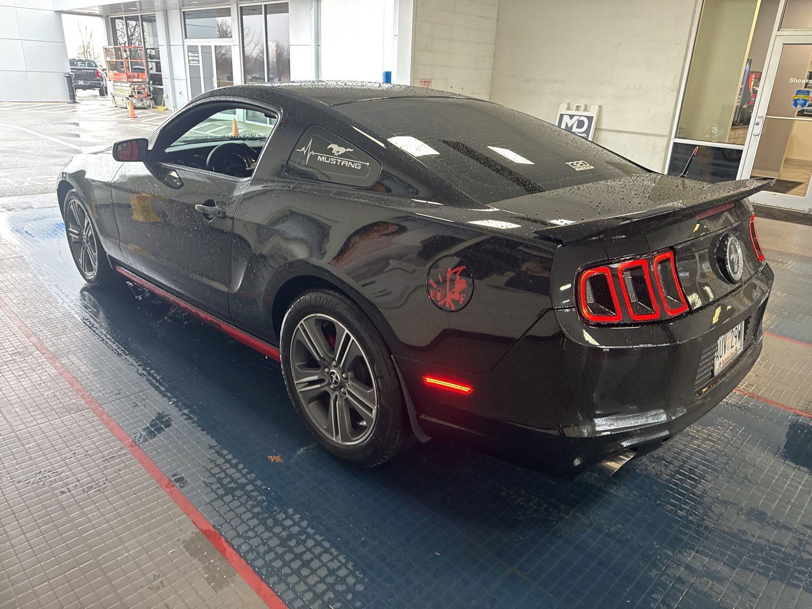2014 Ford Mustang V6