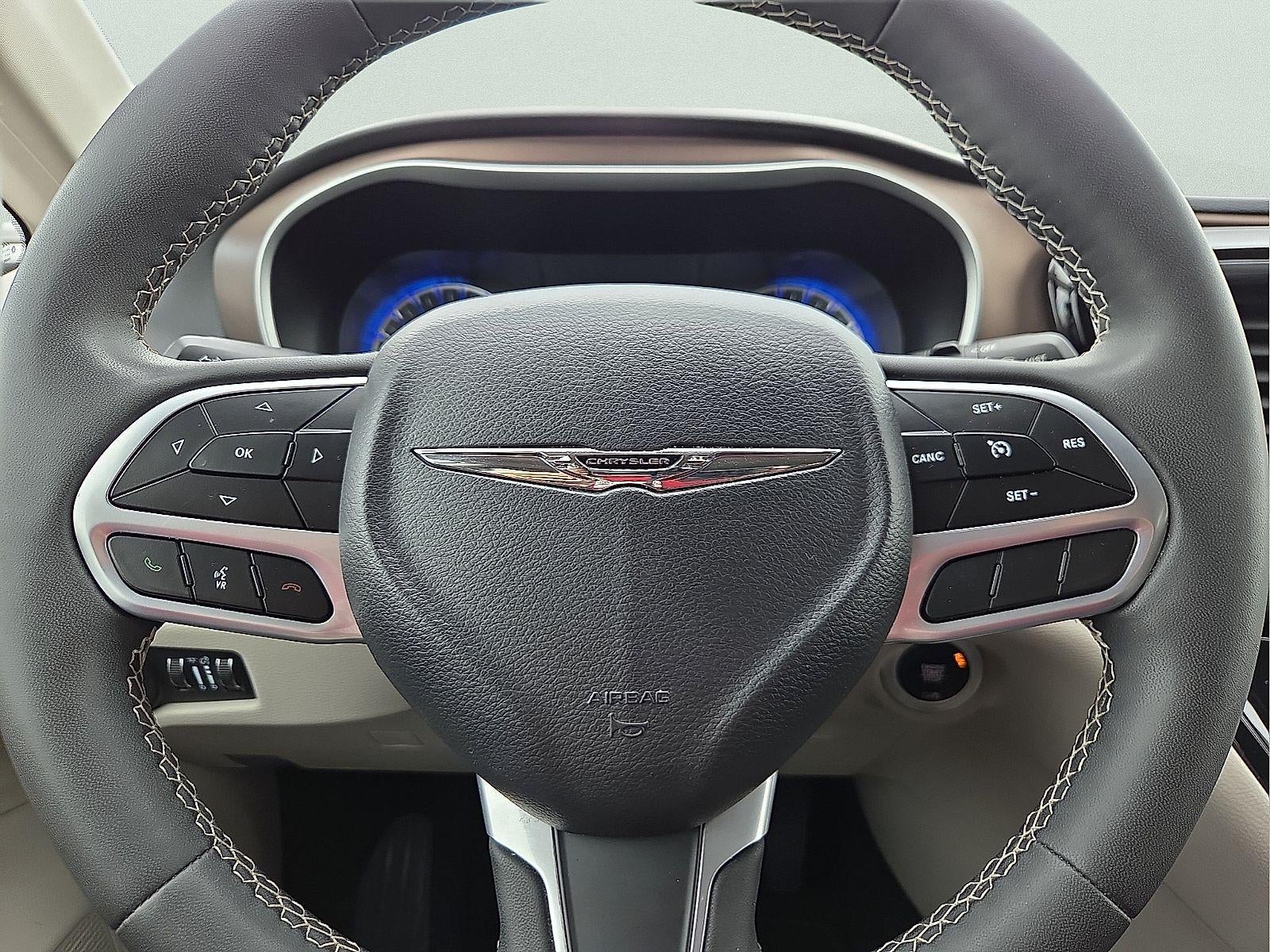 2023 Chrysler Voyager LX