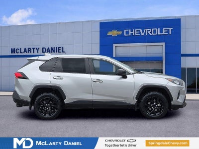 2022 Toyota RAV4 LE