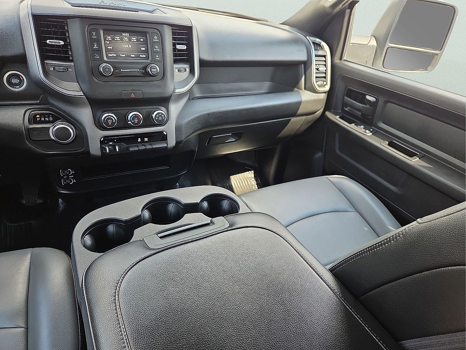 2024 RAM 2500 Tradesman Crew Cab 4x2 8' Box