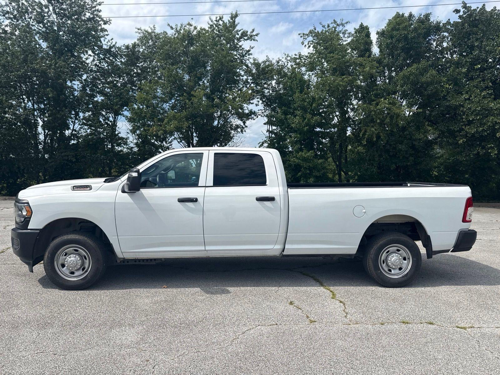 2024 RAM 2500 Tradesman Crew Cab 4x2 8' Box