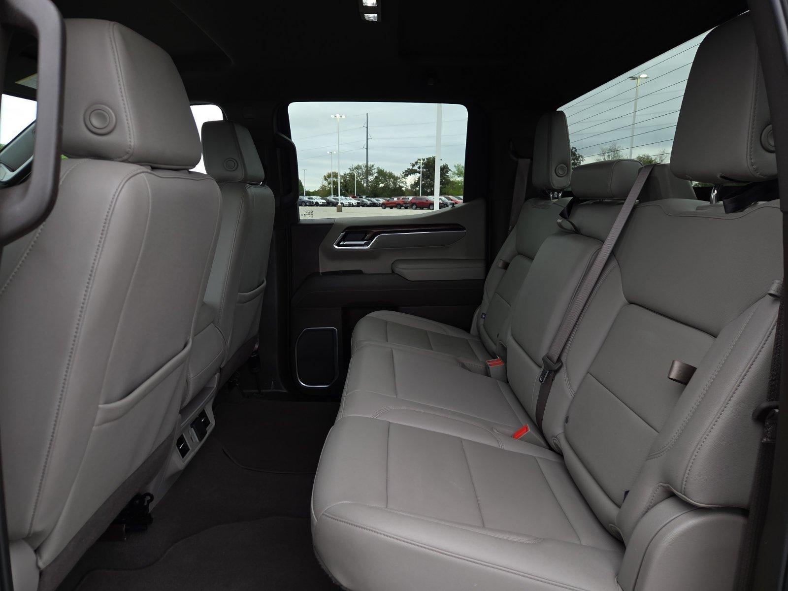 2025 GMC Sierra 1500 SLT