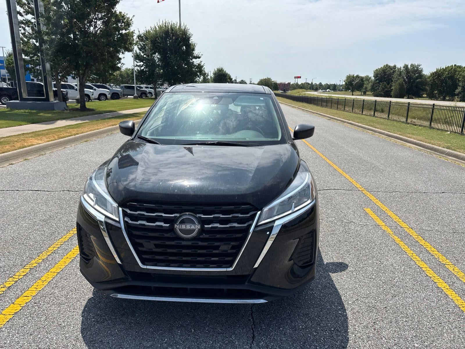 2023 Nissan Kicks S Xtronic CVT