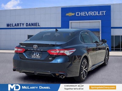 2020 Toyota Camry SE
