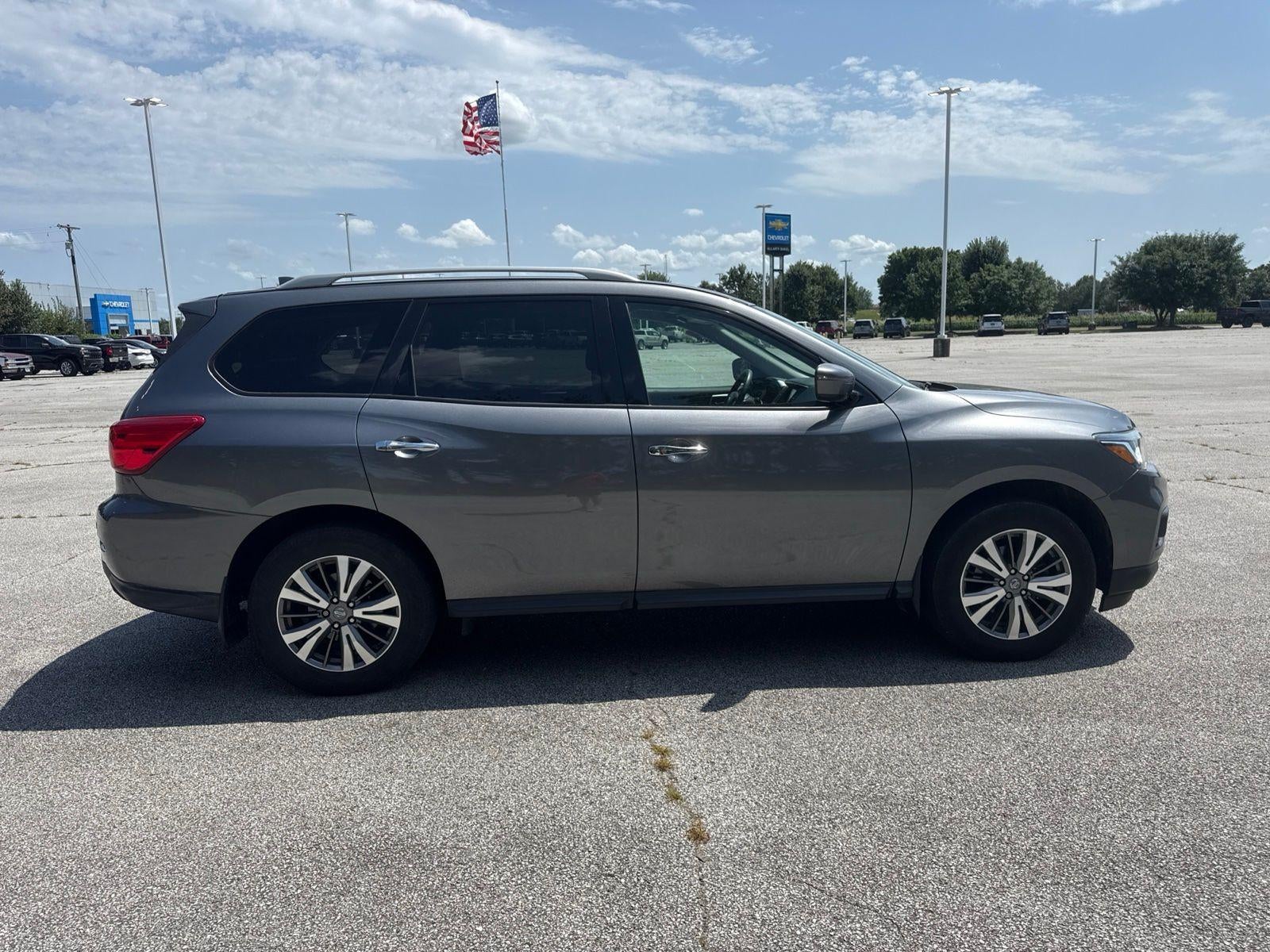 2020 Nissan Pathfinder S 4WD