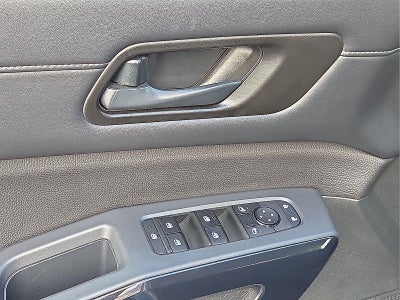 2025 Nissan Pathfinder SV FWD