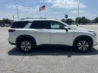 2024 Nissan Pathfinder SL 4WD