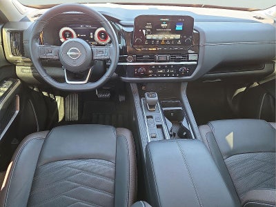 2024 Nissan Pathfinder Platinum FWD