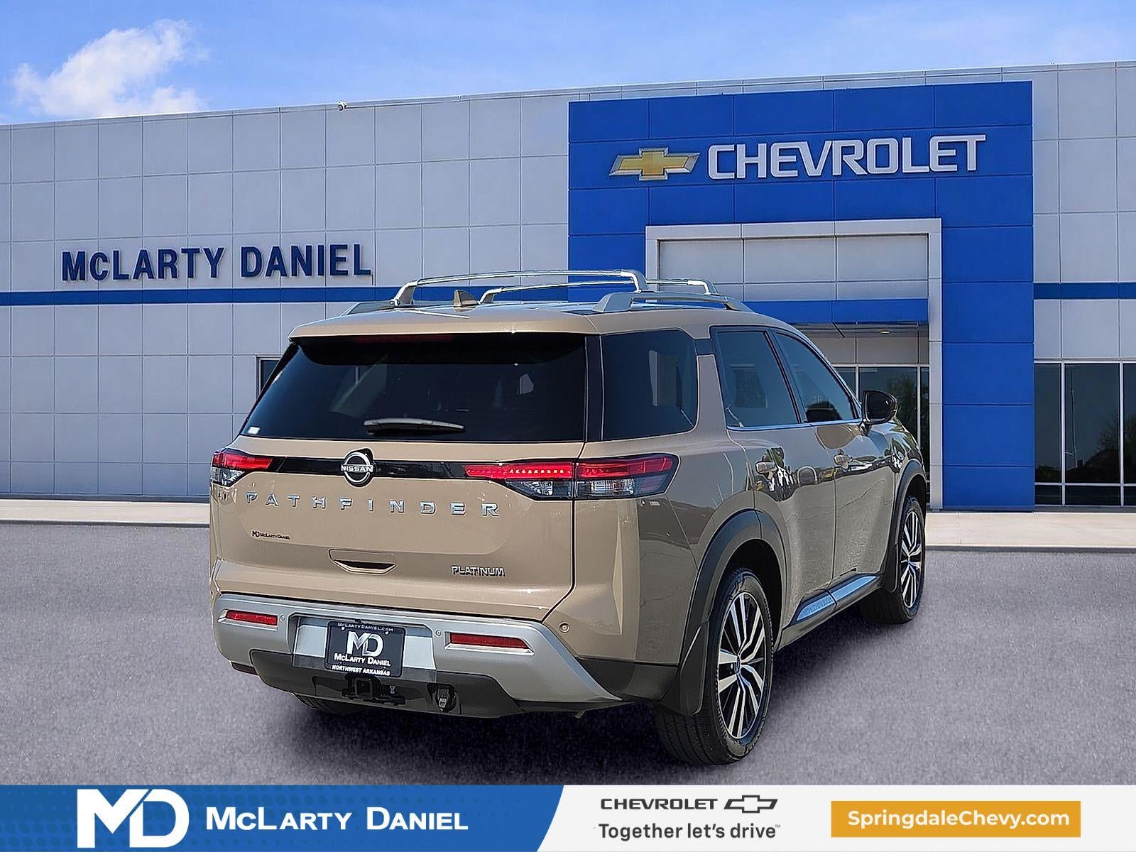 2024 Nissan Pathfinder Platinum FWD
