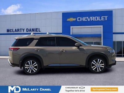 2024 Nissan Pathfinder Platinum FWD