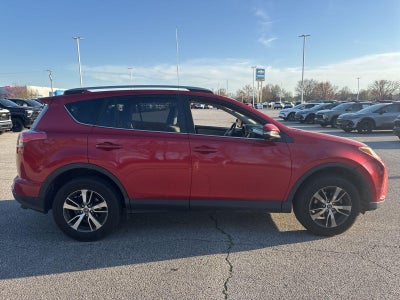 2017 Toyota RAV4 XLE