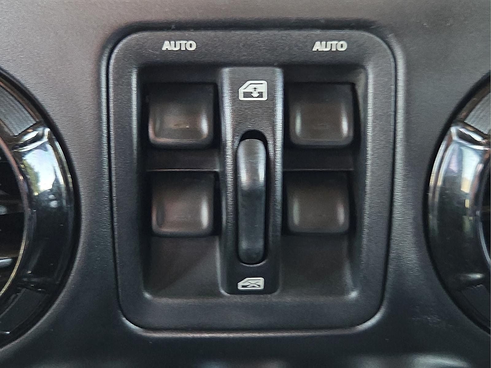 2012 Jeep Wrangler Unlimited Sahara Altitude