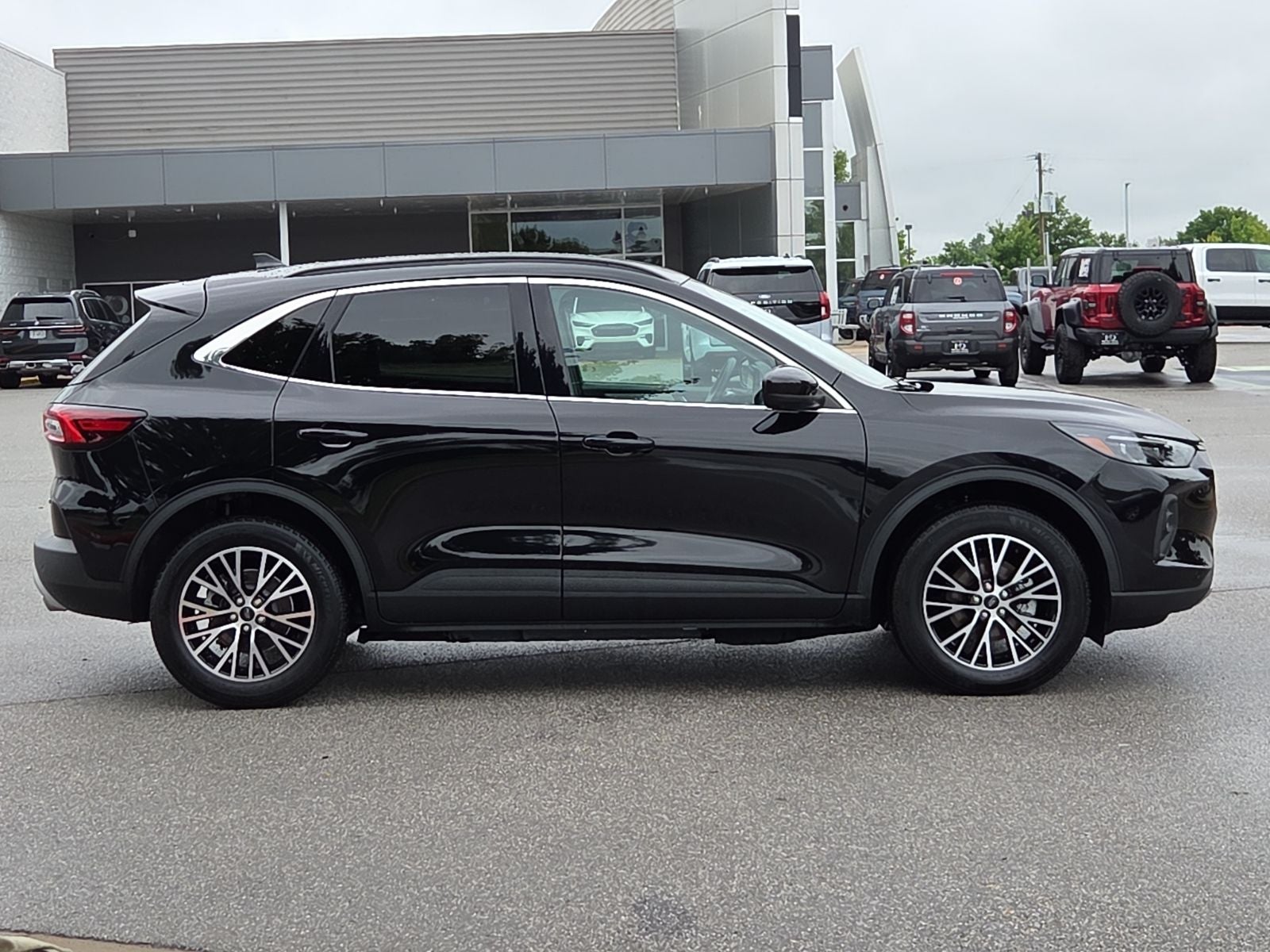 2025 Ford Escape Plug-In Hybrid Base