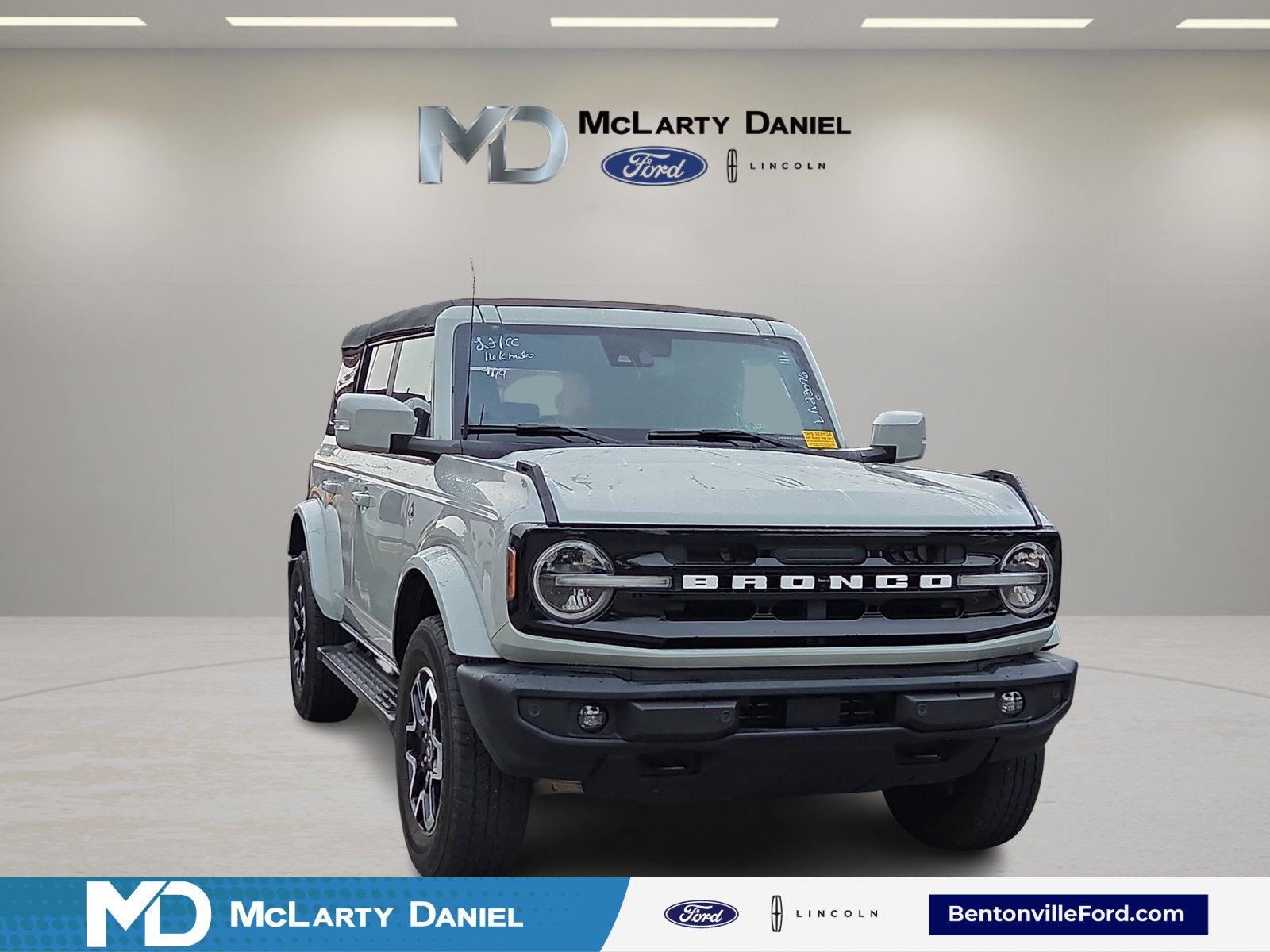 2024 Ford Bronco Outer Banks