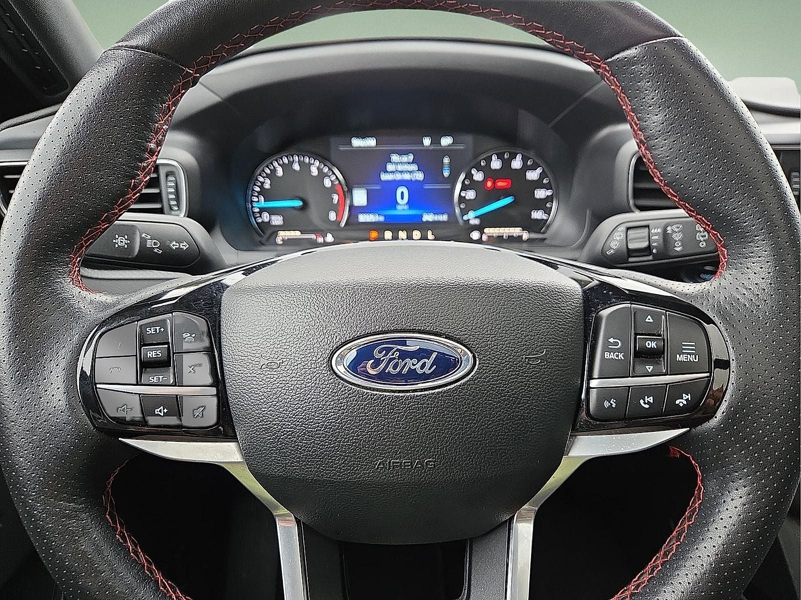 2023 Ford Explorer ST-Line