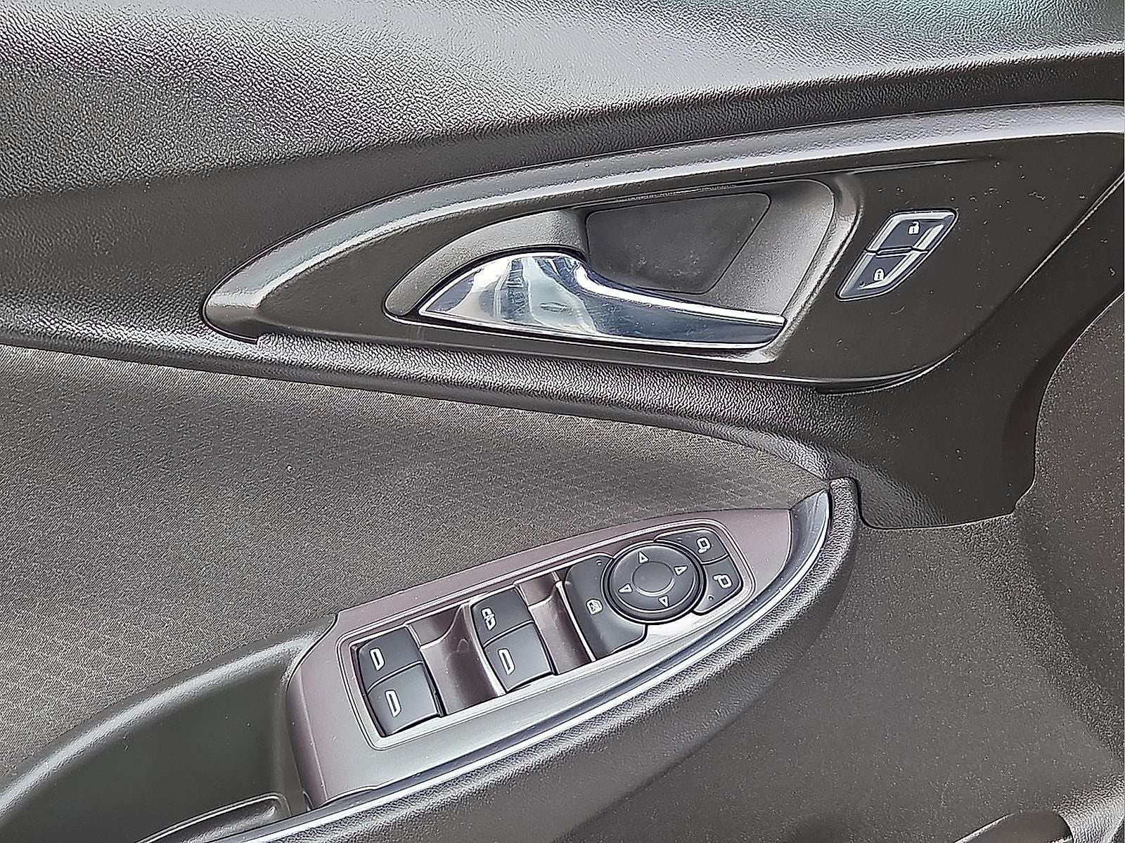2017 Chevrolet Malibu LT 1LT